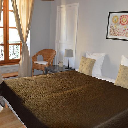 Отель Maison Maxil Massat Экстерьер фото