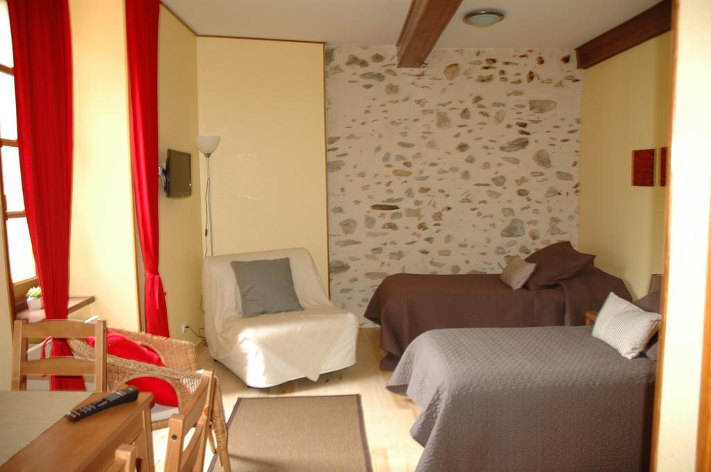 Отель Maison Maxil Massat Экстерьер фото