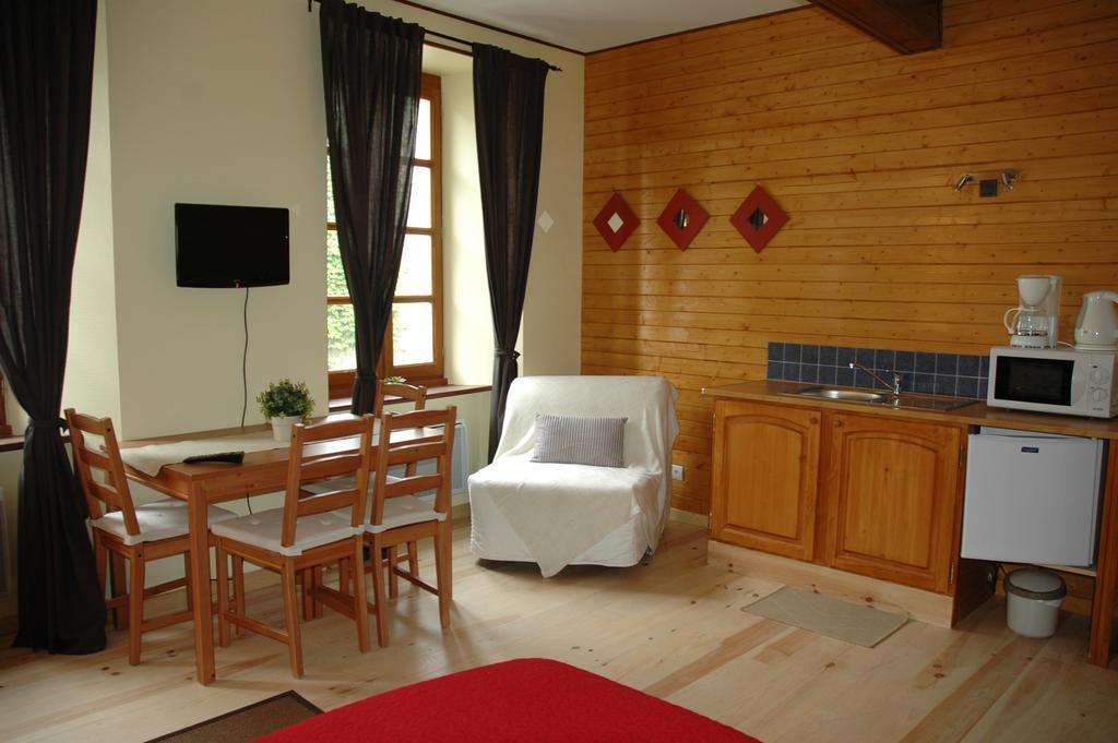 Отель Maison Maxil Massat Экстерьер фото