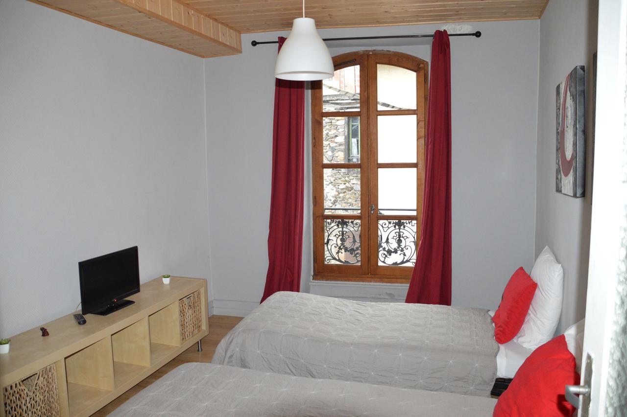 Отель Maison Maxil Massat Экстерьер фото