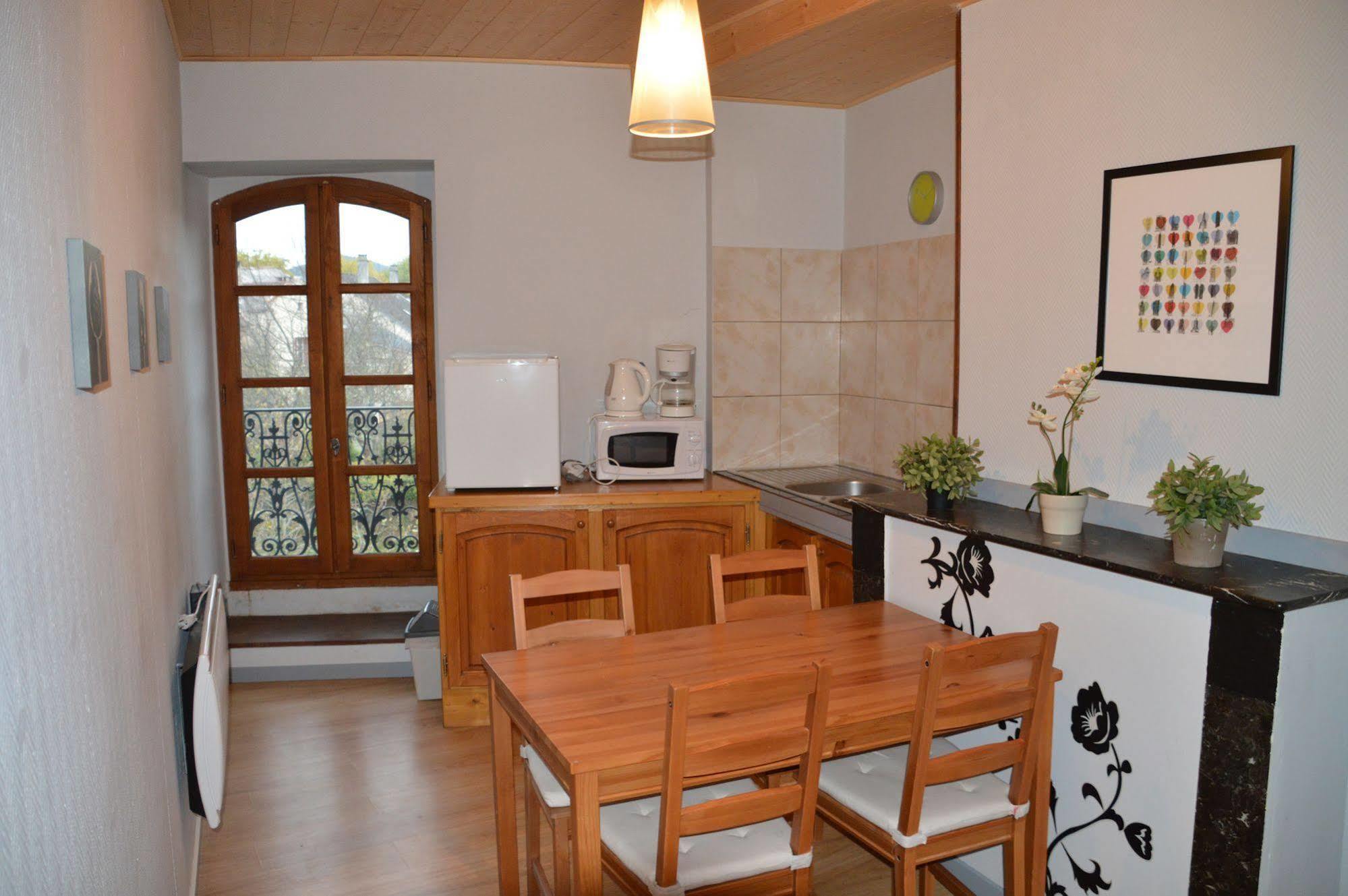 Отель Maison Maxil Massat Экстерьер фото